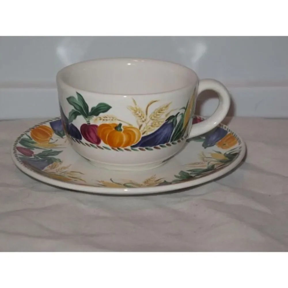 Nancy Calhoun Nancy's Garden Teacup‎ Cup and Saucer Set (s) Vegetables